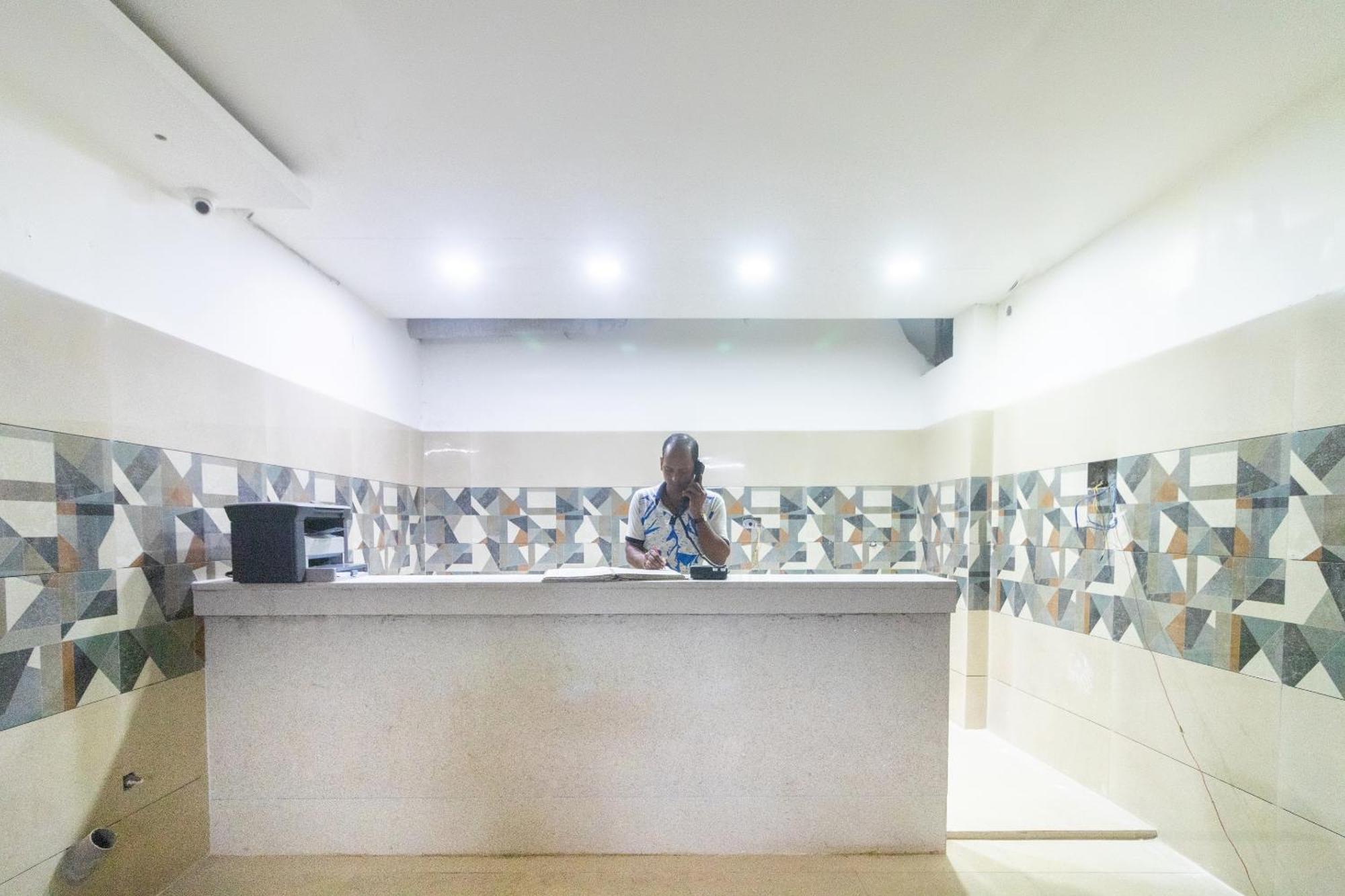 Spot On Prabir Residency Inn Urali Экстерьер фото